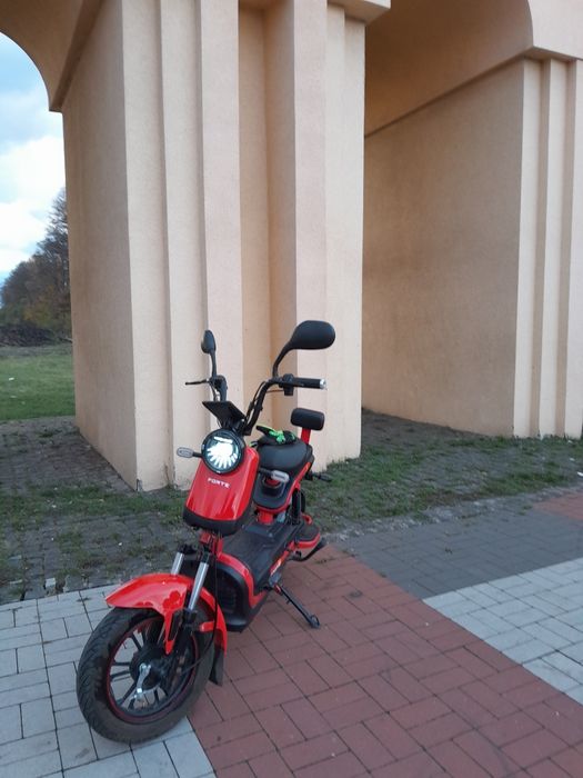 Електроскутер Forte cr800
