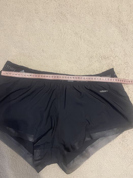 Спортивні шорти Stella McCartney.