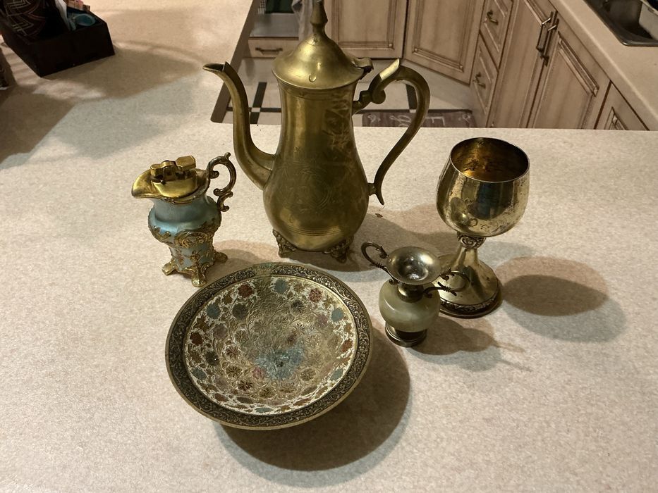 Антикварні глечики з латуні, вінтаж, Європа