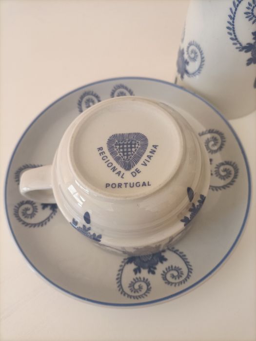 Conjunto de chávena+leiteira