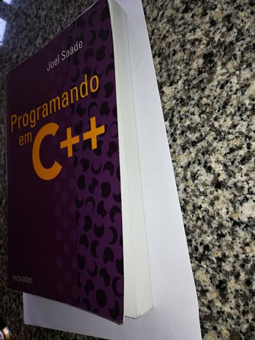Livro Programando em C++64739983200129121