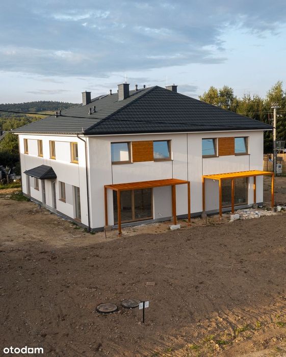 4 Gotowe domy 102 m2 -- 5600 zł/m2 -- Działki do 620m2 -- 6km od Kielc