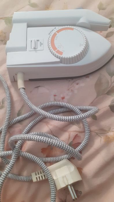 Ferro de engomar para viagem