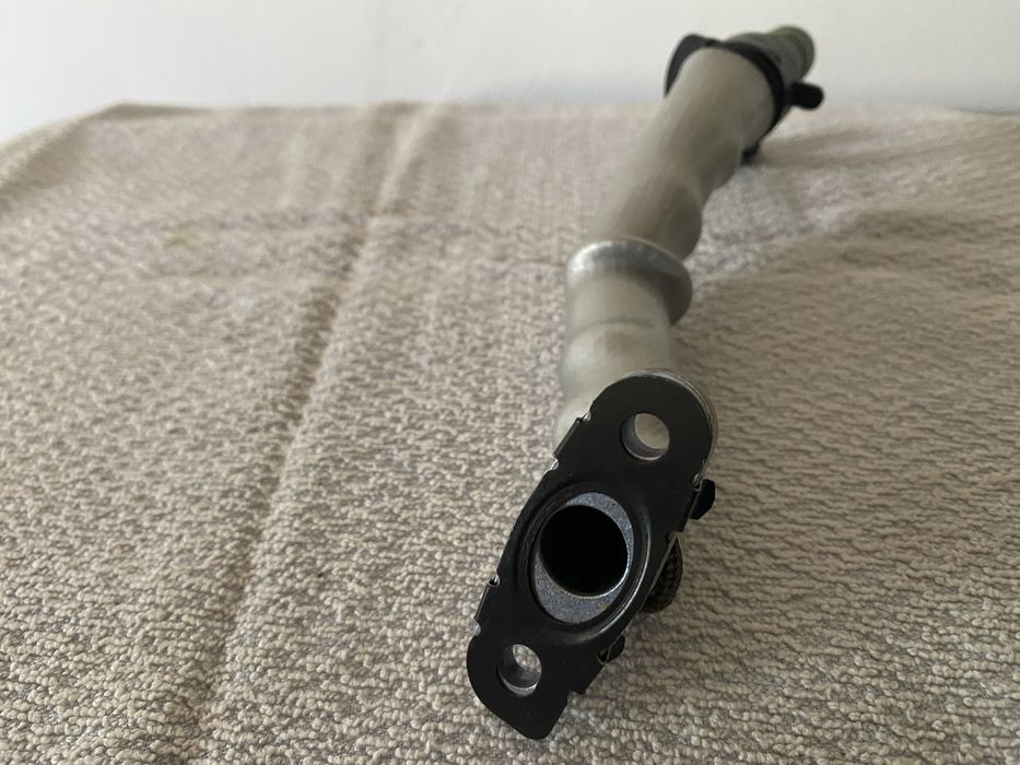 Трубка зливу масла у піппдон .