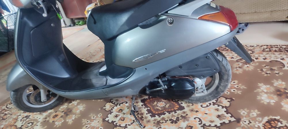 Скутер Хонда Леад