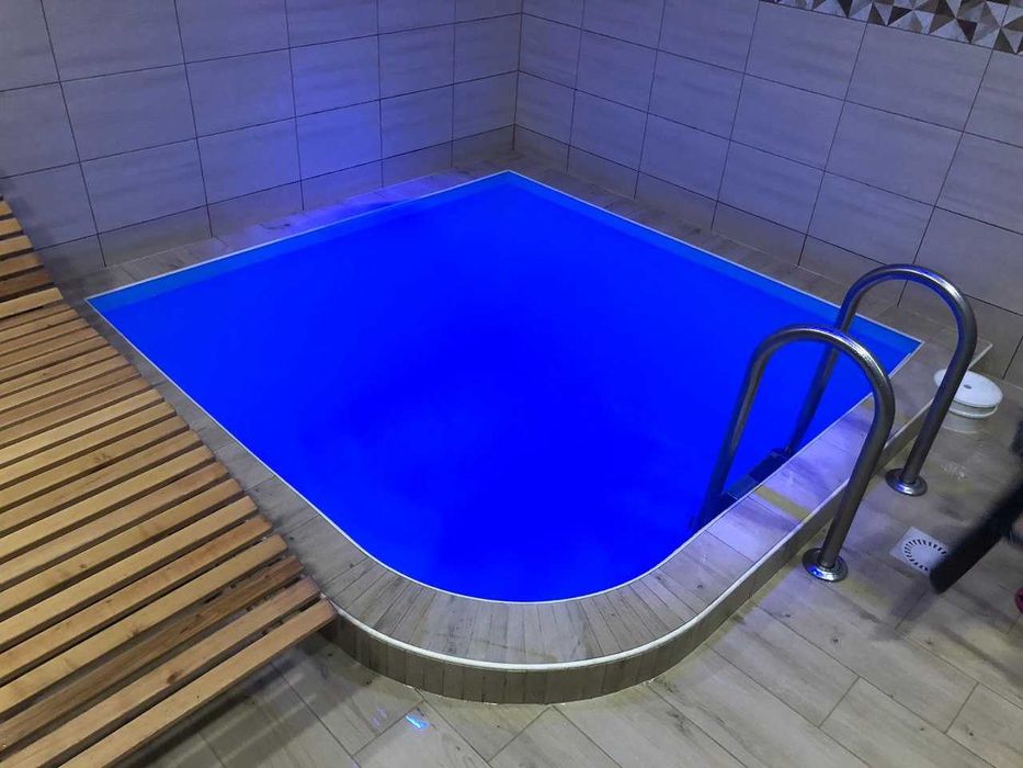 Пластиковий басейн під замовлення