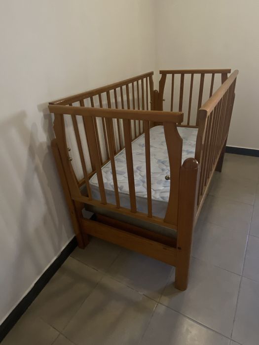Berço com gaveta a acompanhar colchão