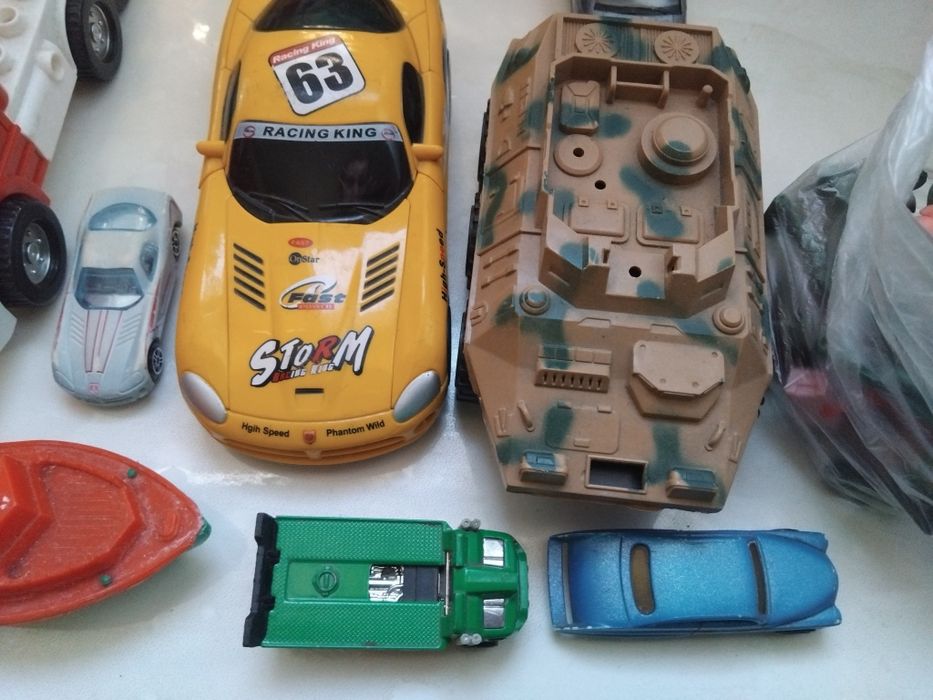 Лот игрушек машинок!!!