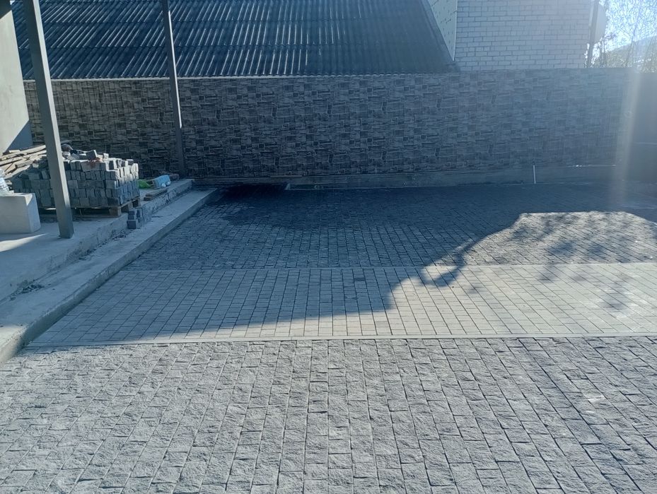 Укладка брусчатки.