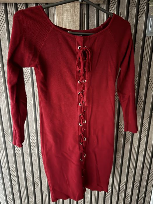 Дуже гарна тепленька сукня по фігурі на С-М