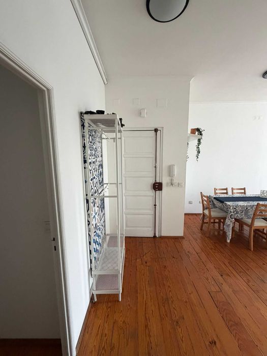 Vende-se T2 Renovado/Mobilado -Tejo Lisboa- Entre Baixa e Cais do Sodré