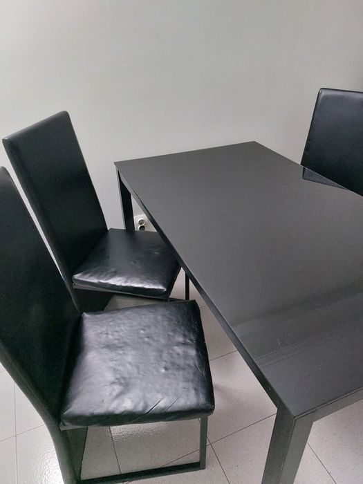 Mesa jantar e cadeiras