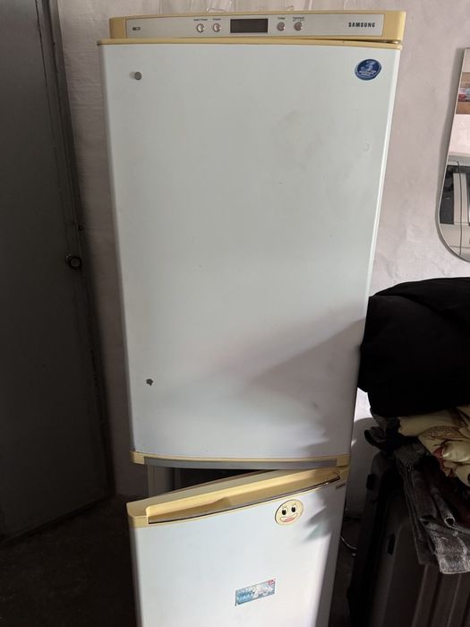 Продам холодильник