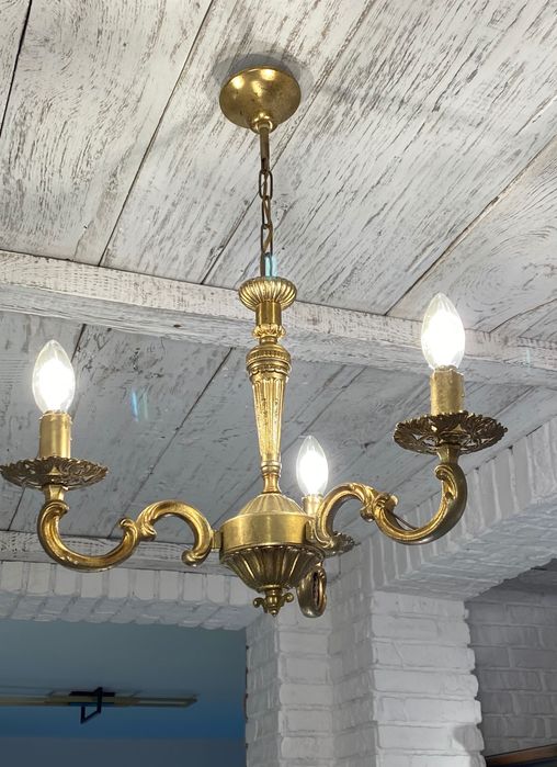 Francuski Żyrandol nr. 26 Francja, mosiądz 3-ram Antyk Lampa
