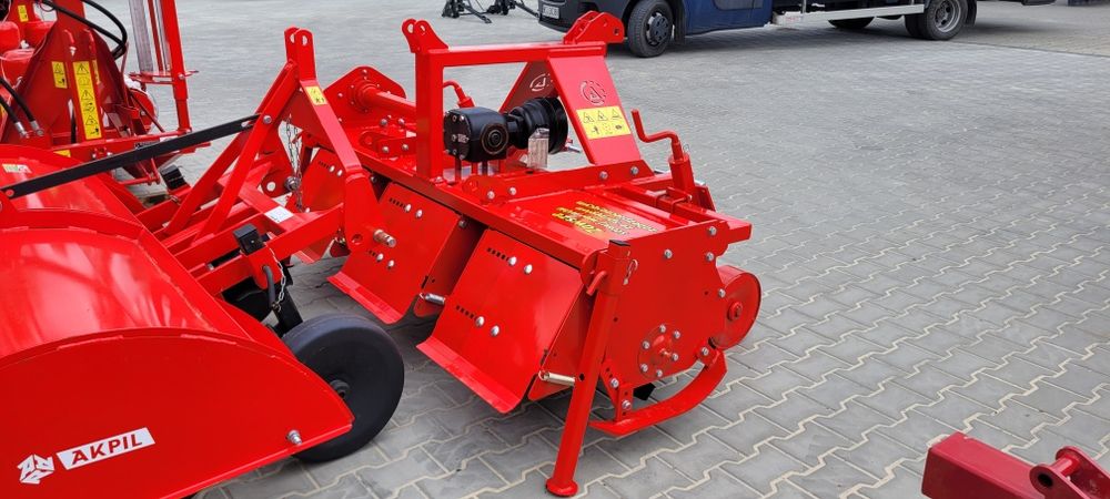 Glebogryzarka rzędowa sekcyjna sekcje Regulowane Altro 1,8m truskawek