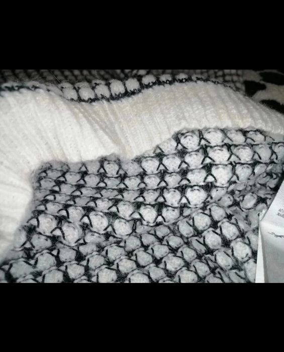 NOWY sweter  NEW YORKER.  miły, ciepły, miękki.  Skład z Wełną, Angorą