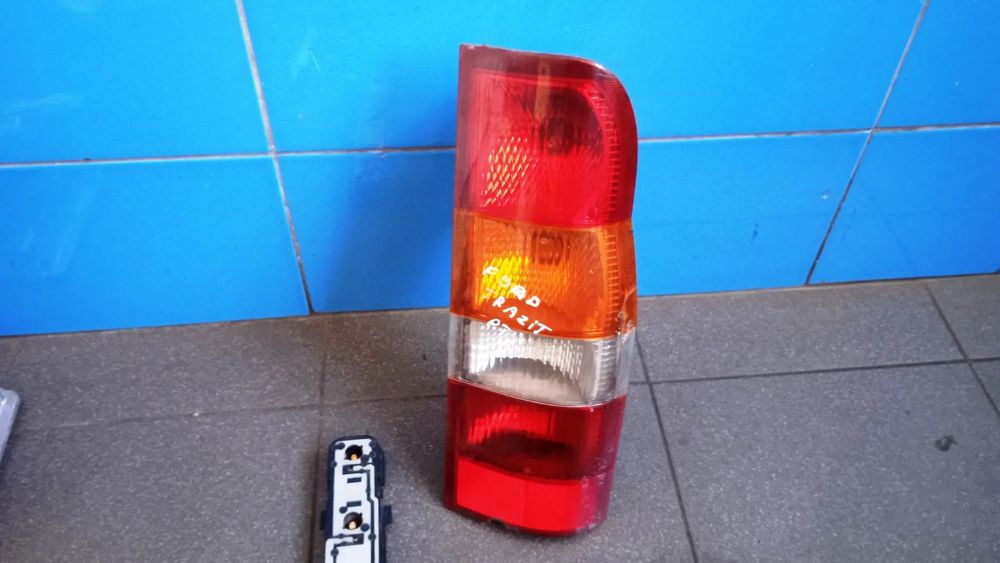 Wkładka lewa prawa lampy tylnej Ford Transit MK5 T350