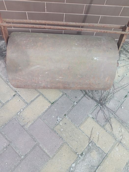 Каток ручной для дорожных покрытий