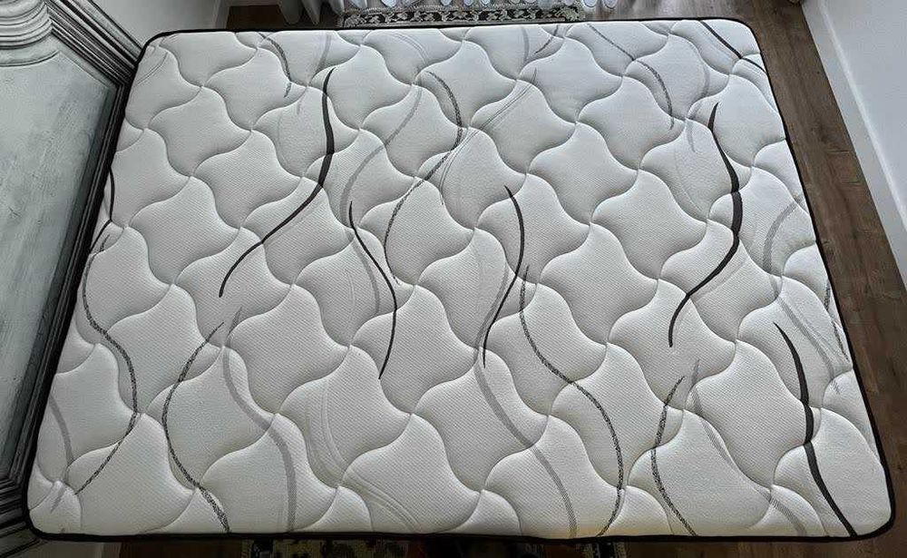 Colchão de cama anatómico, de casal, NOVO