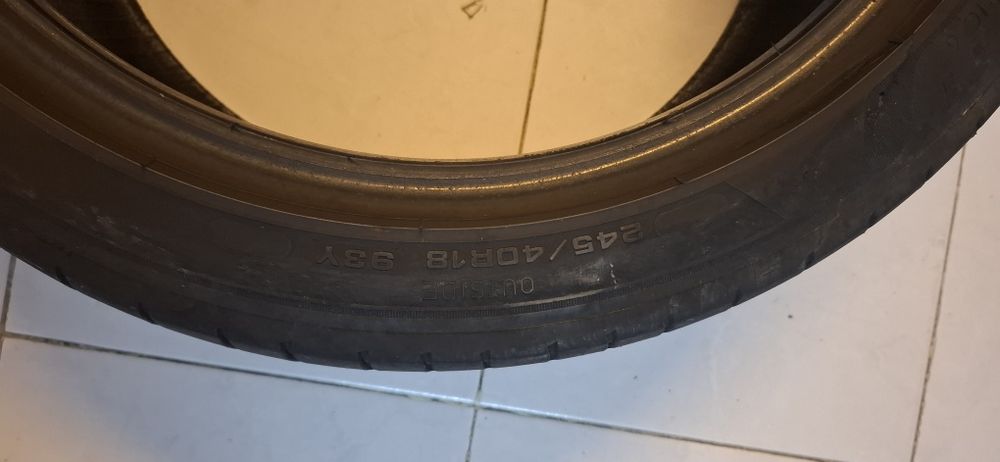Pneu usado 245/40/18