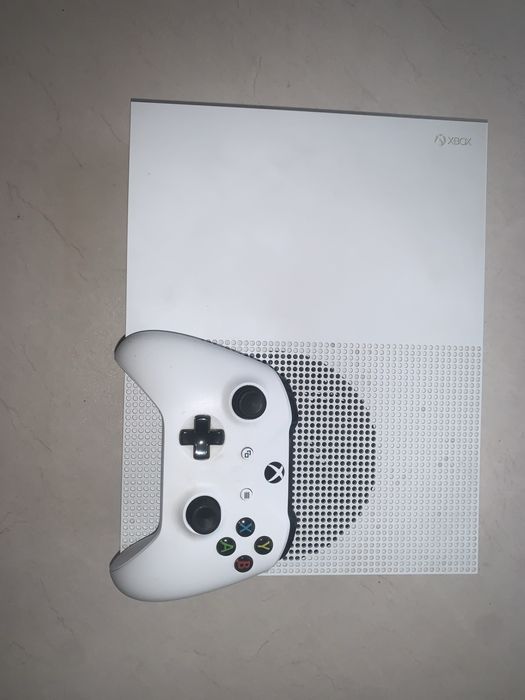 Продам xbox one s