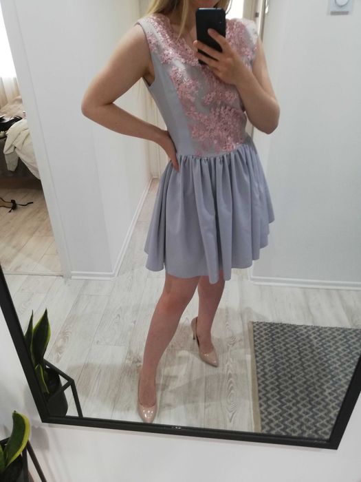 Sukienka koronka rozkloszowana wesele