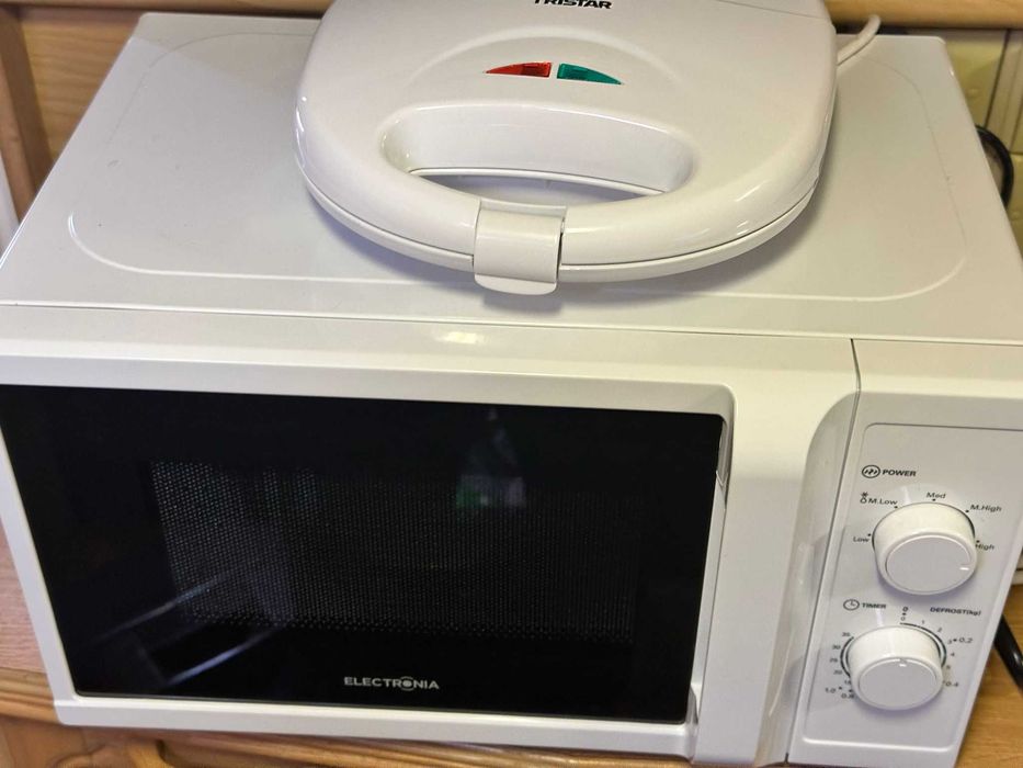 caravana em terreno cascais agua e luz incluidas por apenas 200 euros