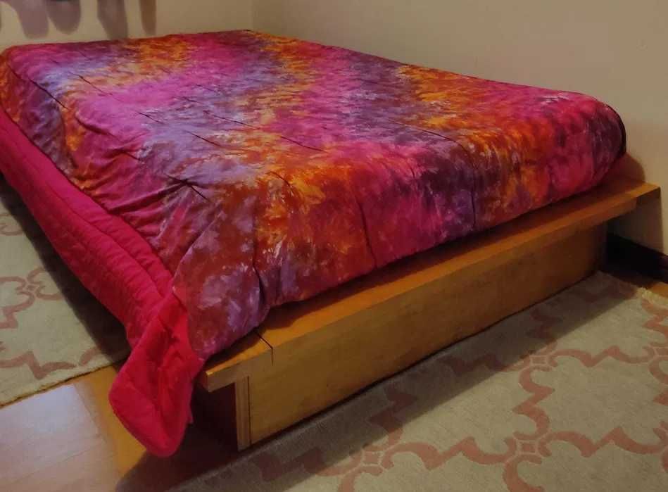 Cama de solteiro com colchão incluído