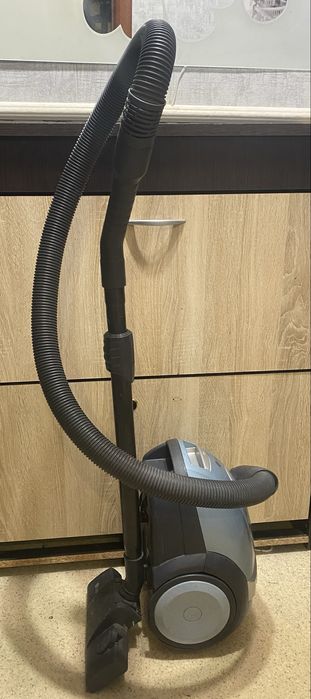 Пилесос Lg До 1700w МОДЕЛЬ: V-C5271NT