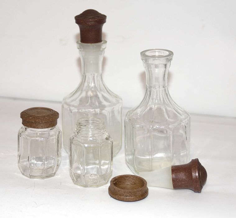 Zestaw Z.CH. Uranium Patera Podstawki Kabaret Stojak i Butelki PRL