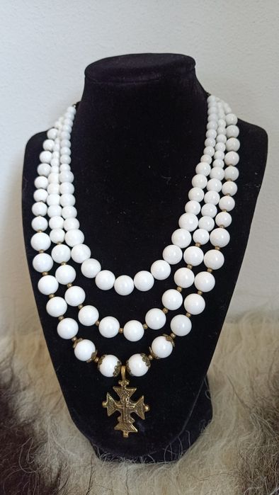 Припинда. Зґарди. Намиста, силянки, чокер.