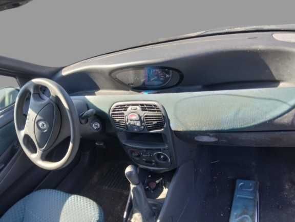 Lancia y de 1999 vendas só de peças