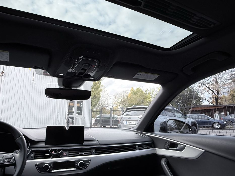 Продам власний автомобіль  Audi A4 b9