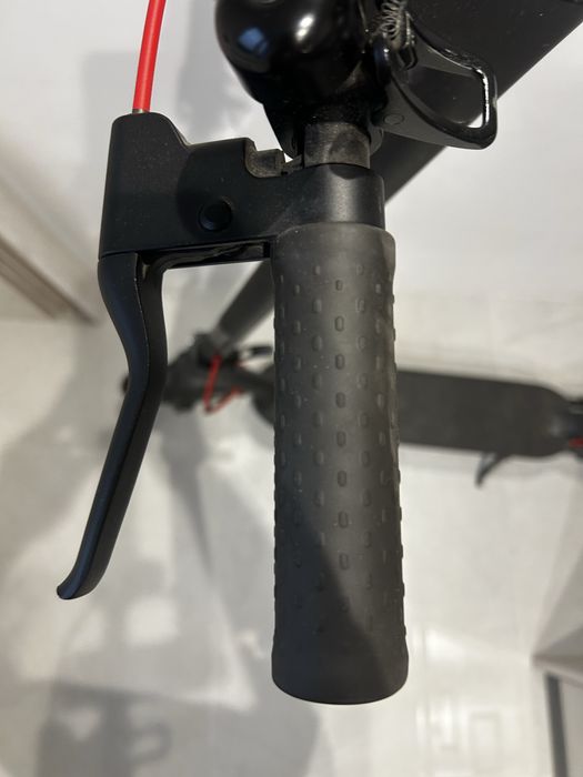 Sprzedam hulajnogę elektryczną Mi Electric Scooter Pro