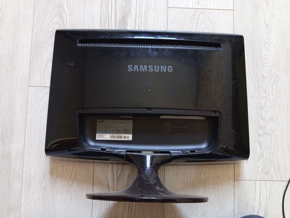 Монітор Самсунг Т220 22 дюйма