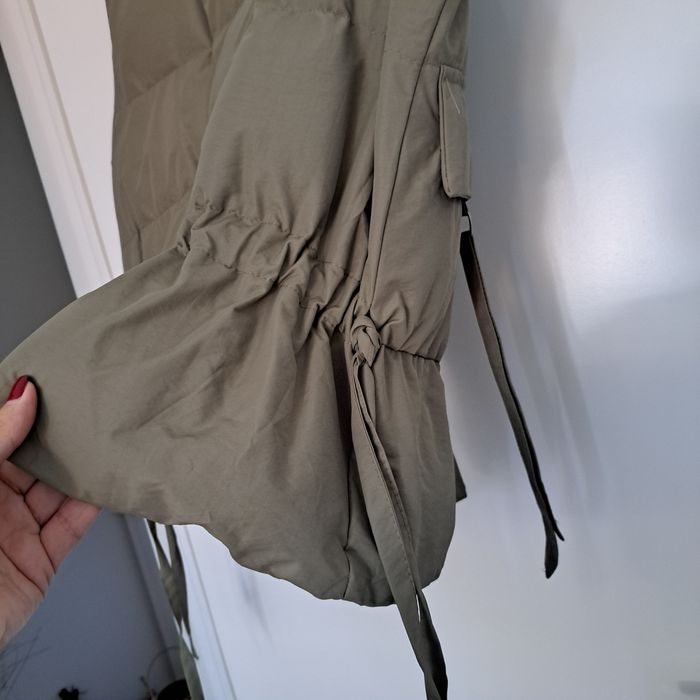 Colete almofadado verde seco novo
