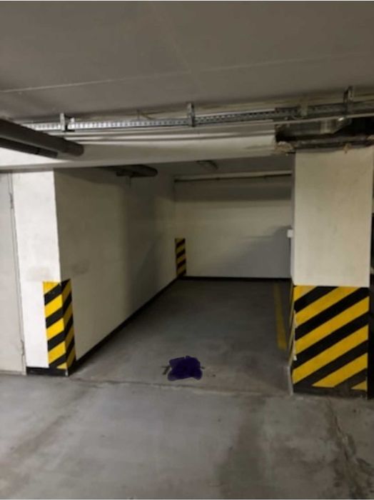 SPRZEDAM miejsca postojowe przy ul. Komorskiej 11/15, Warszawa