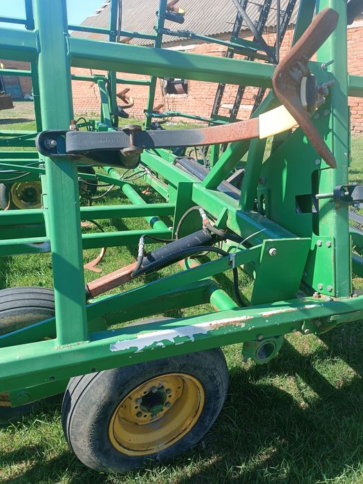 Культиватор John Deere 960