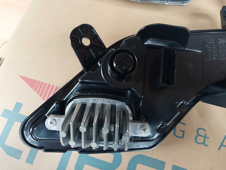 PEUGEOT 508 LIFT lampa jazdy dziennej LED + kierunkowskaz NOWA