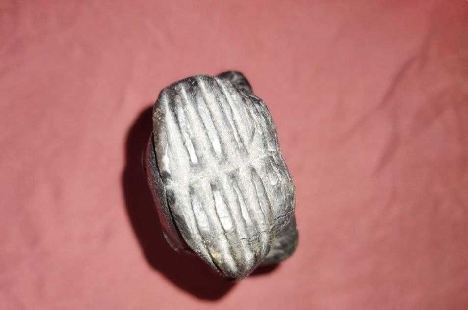 Дерев'яна статуетка "Нічого не чую" відмінний стан