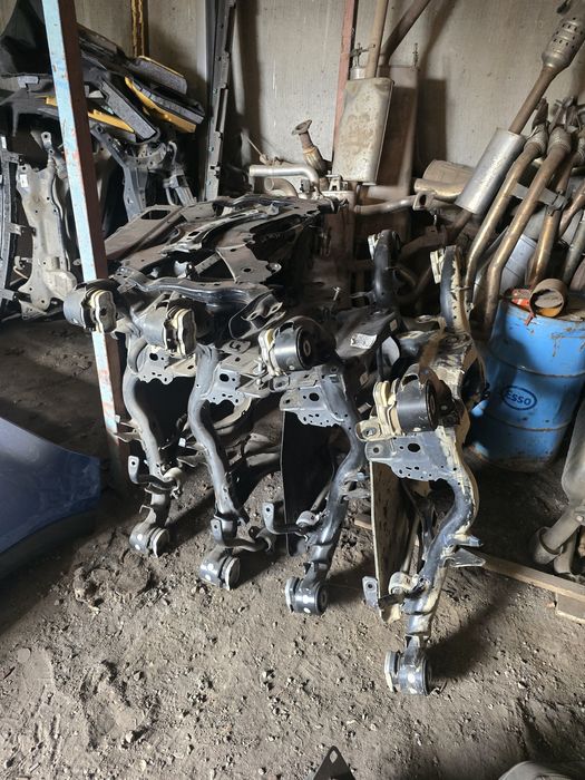 Подрамник Audi Q5 80A