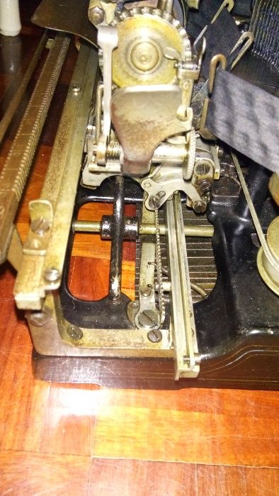 Maquina de escrever Empire 2