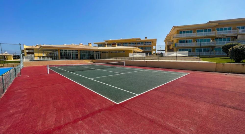 Condominio fechado em Sta X com piscina e campo de tenis