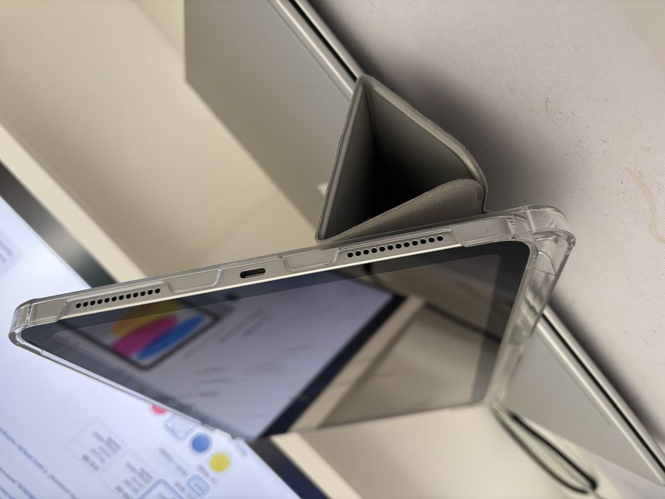 Apple iPad 11'' 2025 / 128GB / Wi-Fi / Cinza / Novo