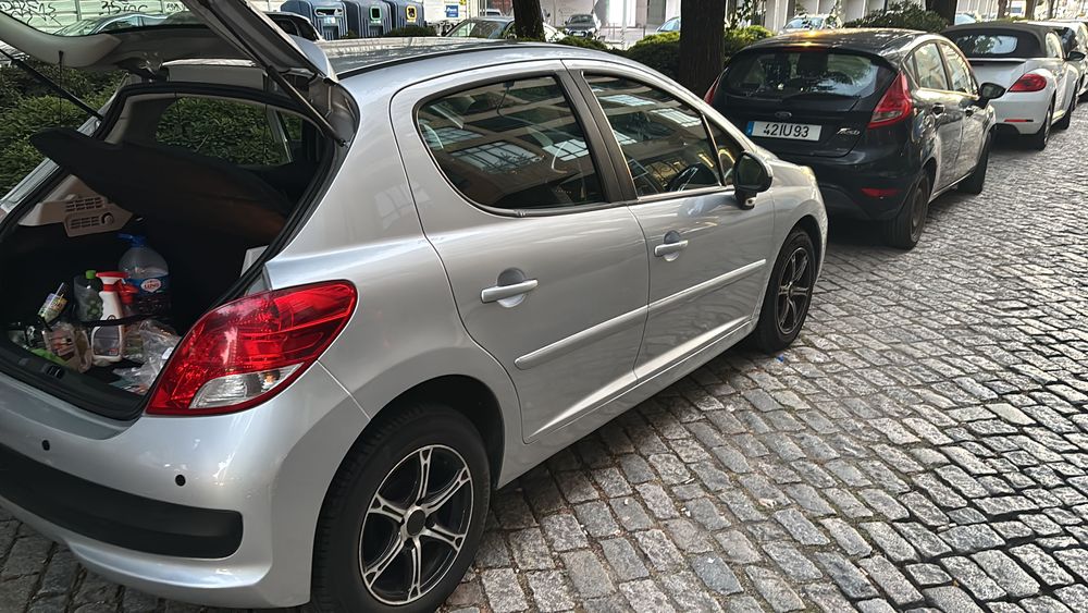 Peugeot 207 HDI ALLURE