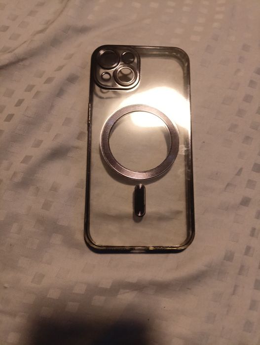 Etui od iPhonów.
