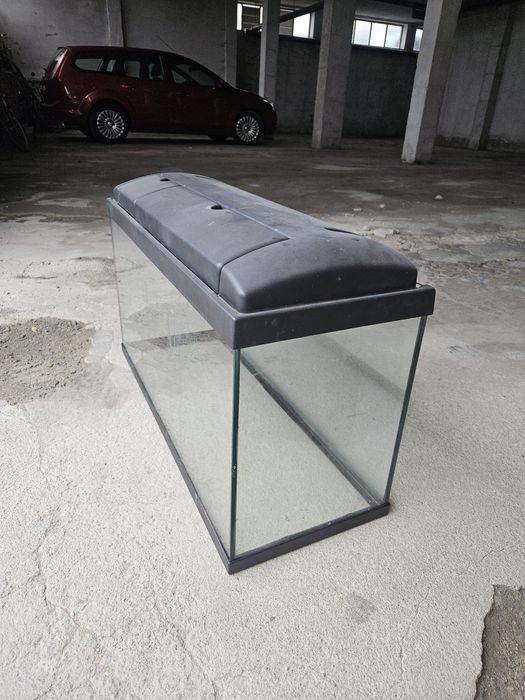 Aquário 78x28x40