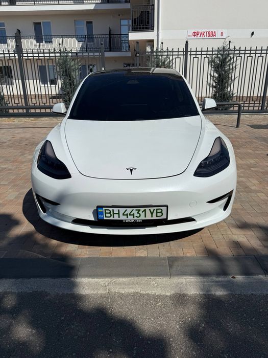 Продам тесла 3,2018 года