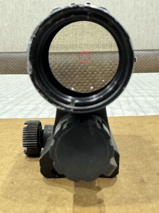 Коліматорний приціл