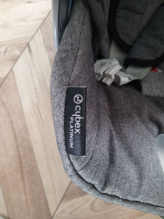 Sprzedam fotelik Cybex Aton M i-Size z baza ISOFIX Platinum + baza ISO